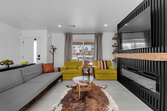 485 W Tramview, Palm Springs, CA 92262