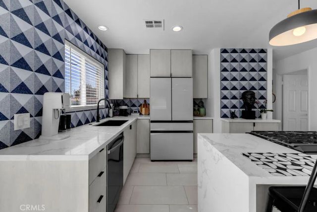 485 W Tramview, Palm Springs, CA 92262