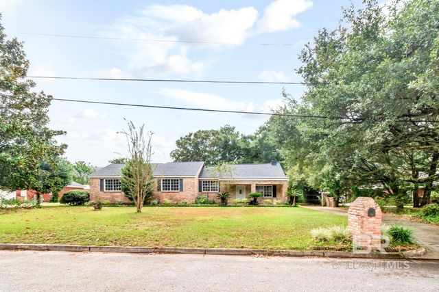6421 Angela Court, Mobile, AL 36695