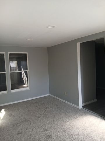 202 ROSELAWN Street, Coleman, TX 76834