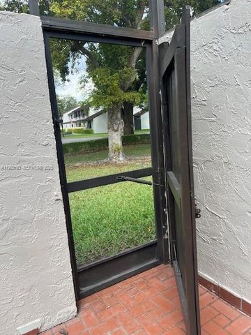 13371 SW 89th Ter D, Miami, FL 33186