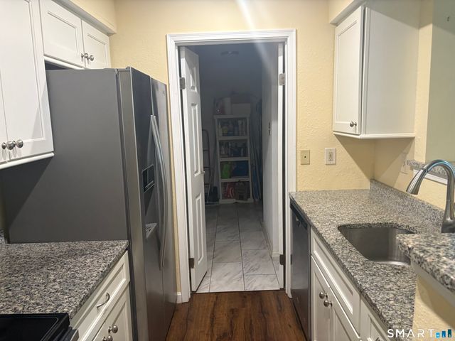 67 Leafwood Lane 244, Groton, CT 06340