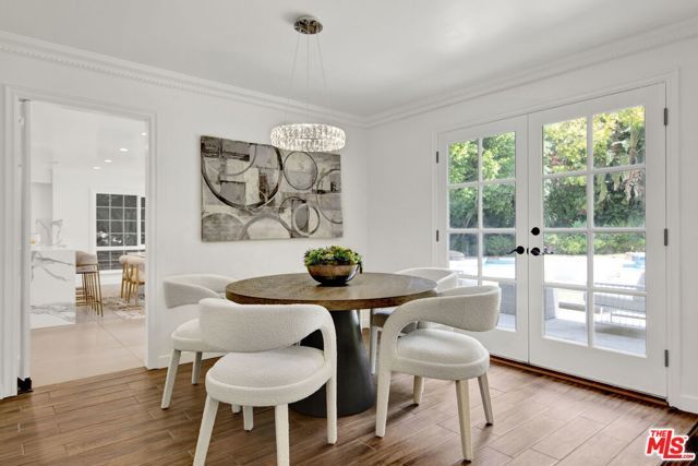 2460 Pesquera Drive, Los Angeles, CA 90049