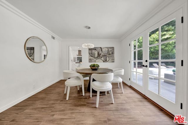 2460 Pesquera Drive, Los Angeles, CA 90049