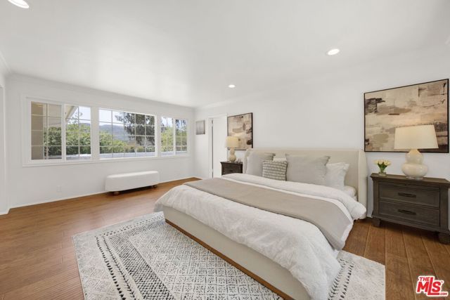 2460 Pesquera Drive, Los Angeles, CA 90049