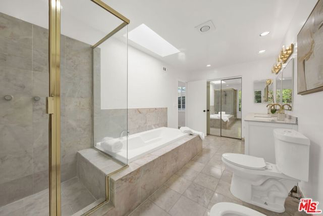 2460 Pesquera Drive, Los Angeles, CA 90049
