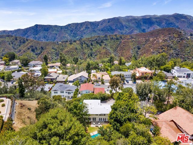 2460 Pesquera Drive, Los Angeles, CA 90049