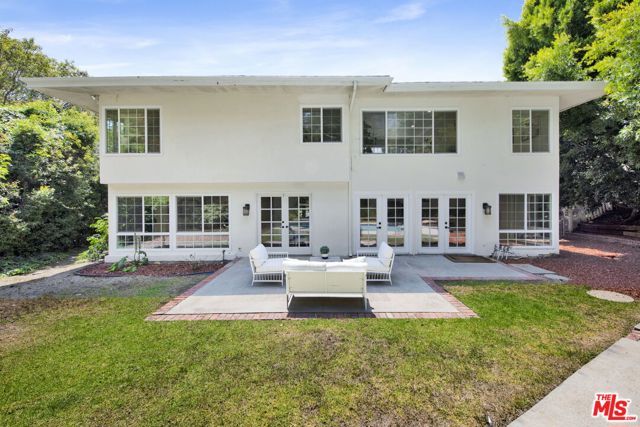 2460 Pesquera Drive, Los Angeles, CA 90049