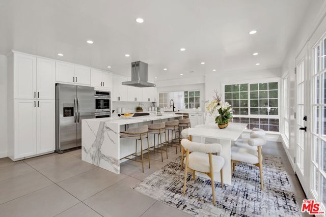 2460 Pesquera Drive, Los Angeles, CA 90049