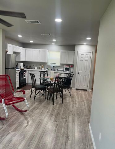 1626 14th St, Port Arthur, TX 77640