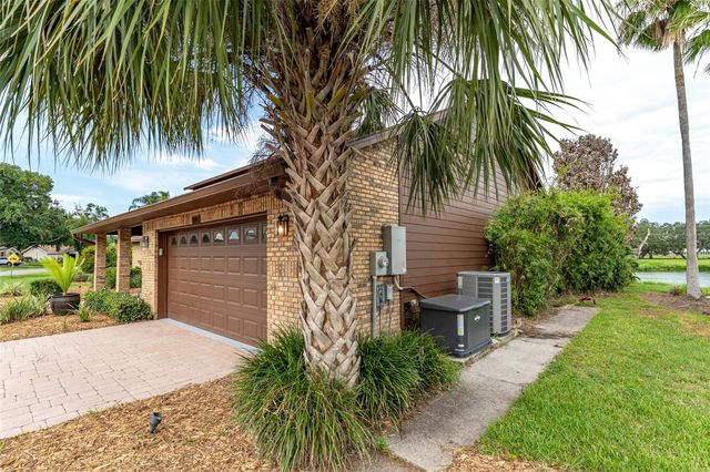 6151 SILVER OAKS DRIVE, Zephyrhills, FL 33542