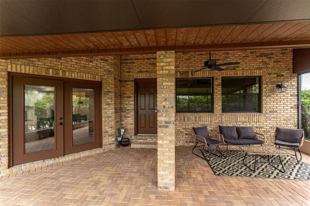 6151 SILVER OAKS DRIVE, Zephyrhills, FL 33542