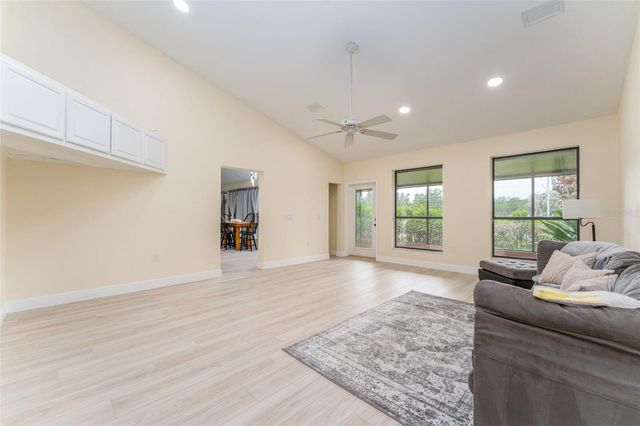 6151 SILVER OAKS DRIVE, Zephyrhills, FL 33542