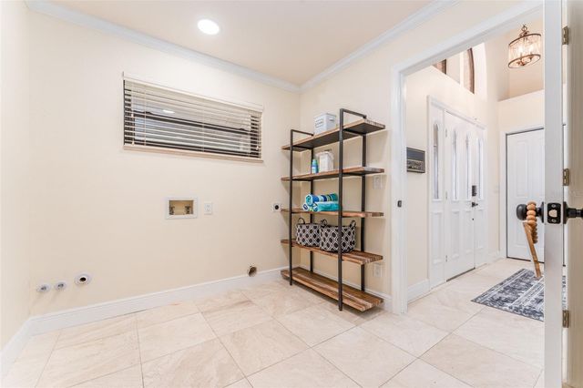 6151 SILVER OAKS DRIVE, Zephyrhills, FL 33542