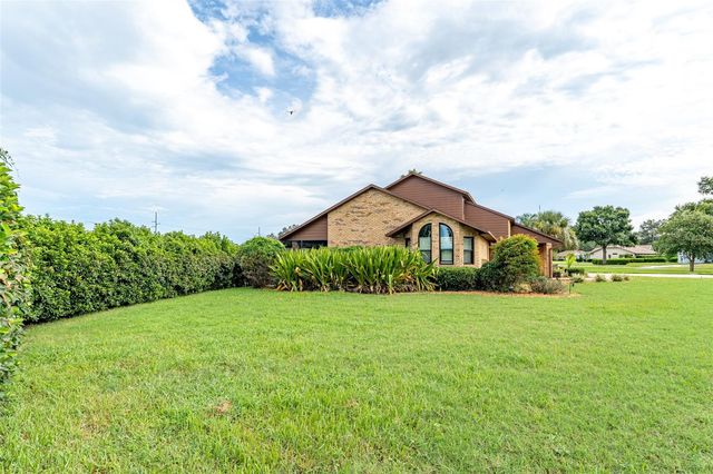 6151 SILVER OAKS DRIVE, Zephyrhills, FL 33542