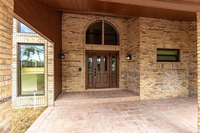 6151 SILVER OAKS DRIVE, Zephyrhills, FL 33542