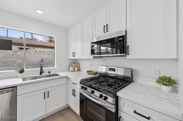 3827 Cirrus Avenue, Las Vegas, NV 89121