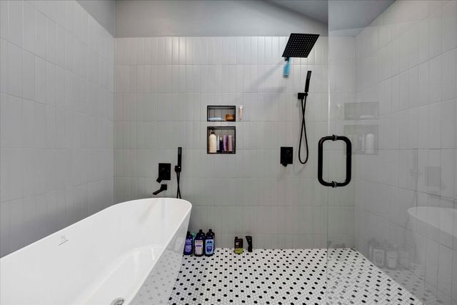 1728 N Wood Street 2R, Chicago, IL 60622