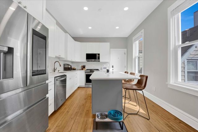 1728 N Wood Street 2R, Chicago, IL 60622