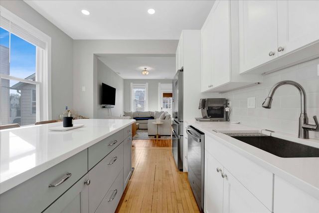 1728 N Wood Street 2R, Chicago, IL 60622