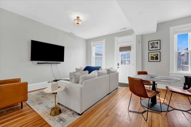 1728 N Wood Street 2R, Chicago, IL 60622