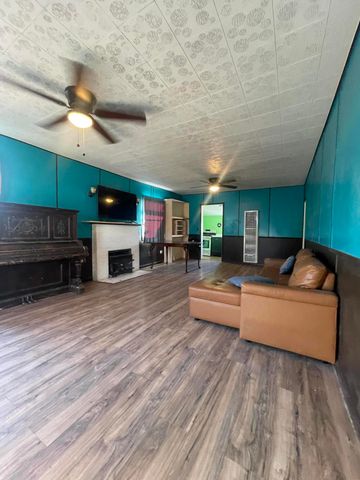 1512 Summers Lane, Klamath Falls, OR 97603