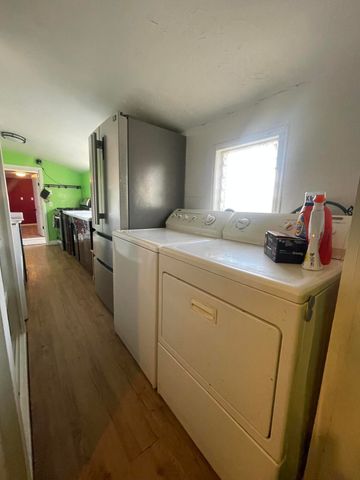 1512 Summers Lane, Klamath Falls, OR 97603