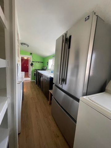 1512 Summers Lane, Klamath Falls, OR 97603