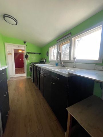 1512 Summers Lane, Klamath Falls, OR 97603