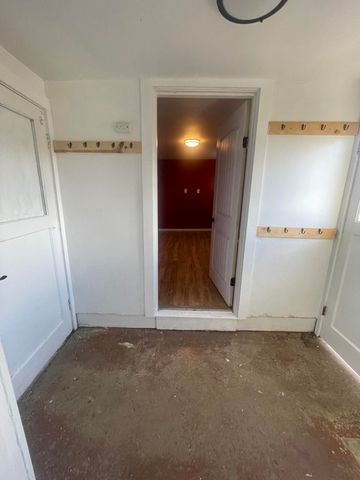 1512 Summers Lane, Klamath Falls, OR 97603