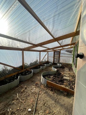 1512 Summers Lane, Klamath Falls, OR 97603