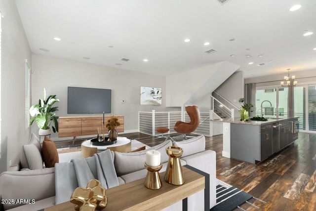 1717 E MORTEN Avenue 41, Phoenix, AZ 85020