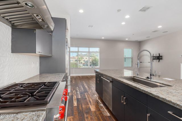 1717 E MORTEN Avenue 41, Phoenix, AZ 85020