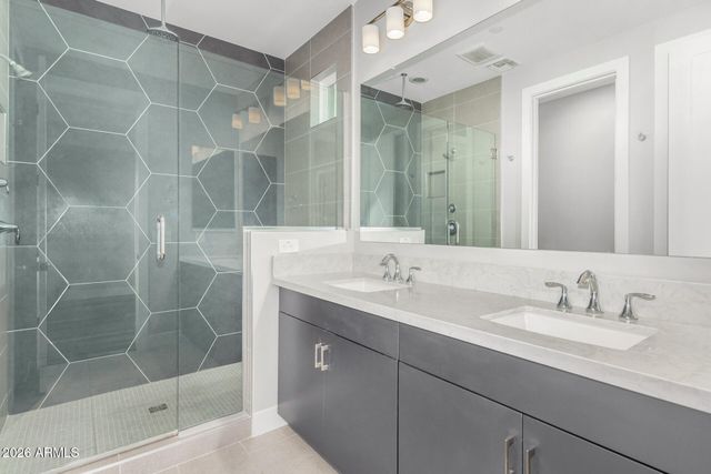 1717 E MORTEN Avenue 41, Phoenix, AZ 85020