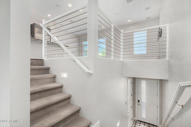 1717 E MORTEN Avenue 41, Phoenix, AZ 85020