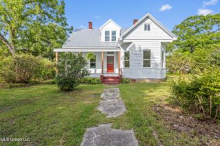 21021 Old River Road, Vancleave, MS 39565