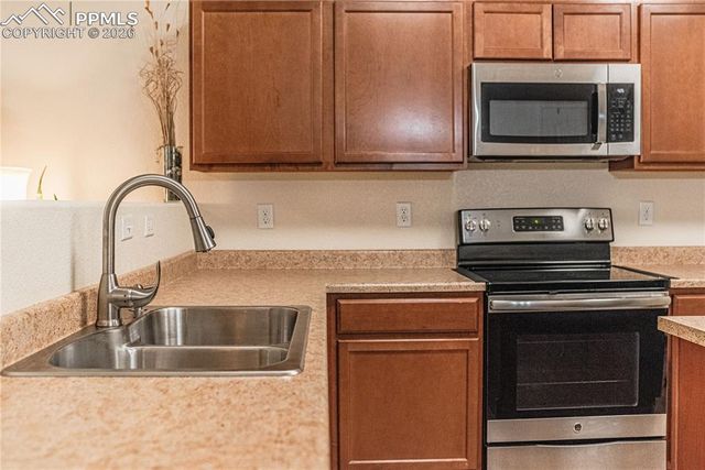 2115 St Claire Park Alley, Colorado Springs, CO 80910