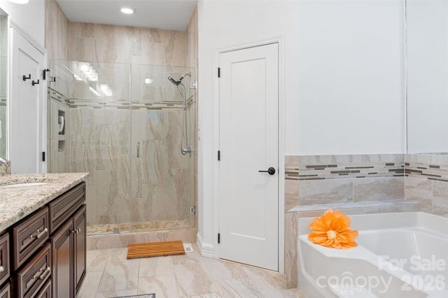 5123 Randolph Road, Charlotte, NC 28211