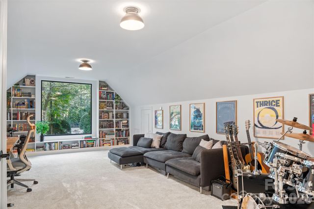 5123 Randolph Road, Charlotte, NC 28211