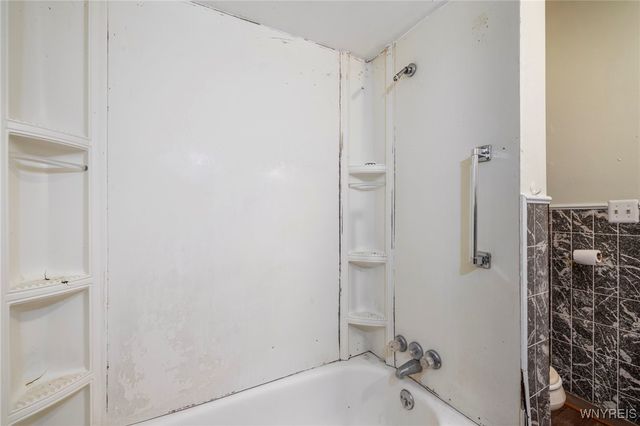 66 Lewis Street, Buffalo, NY 14206