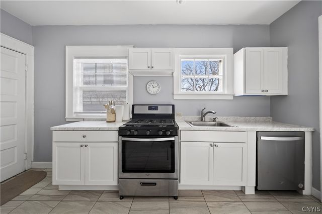 1022 Westcott St, Syracuse, NY 13210