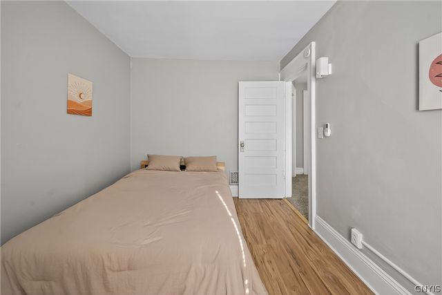 1022 Westcott St, Syracuse, NY 13210