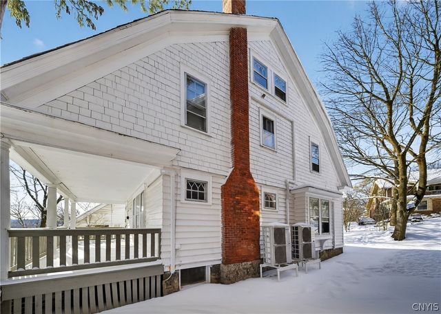 1022 Westcott St, Syracuse, NY 13210