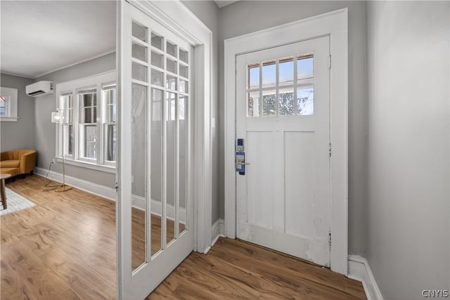 1022 Westcott St, Syracuse, NY 13210