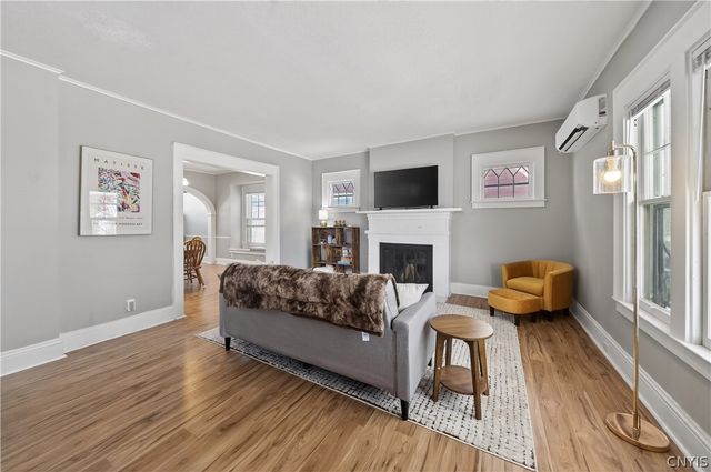 1022 Westcott St, Syracuse, NY 13210