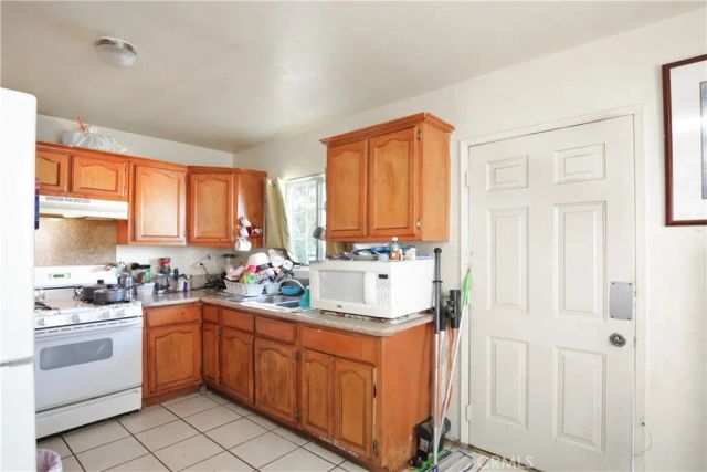 9329 Mcnerney, South Gate, CA 90280