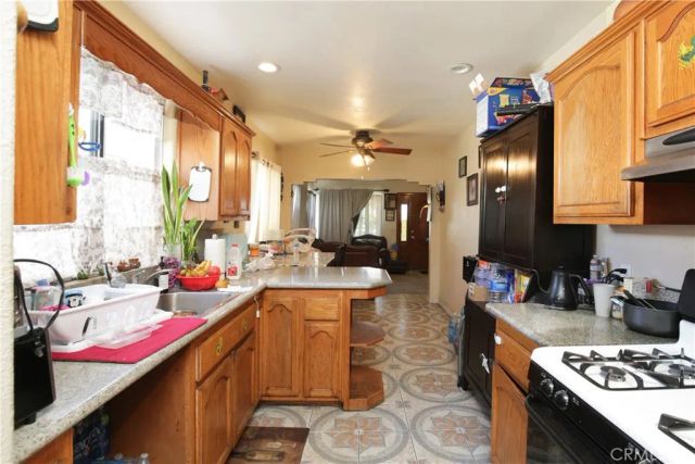 9329 Mcnerney, South Gate, CA 90280