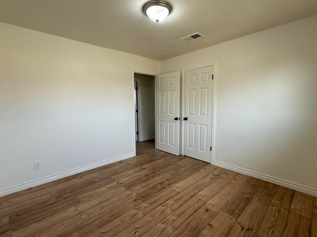 2650 S Chinowth Street, Visalia, CA 93277