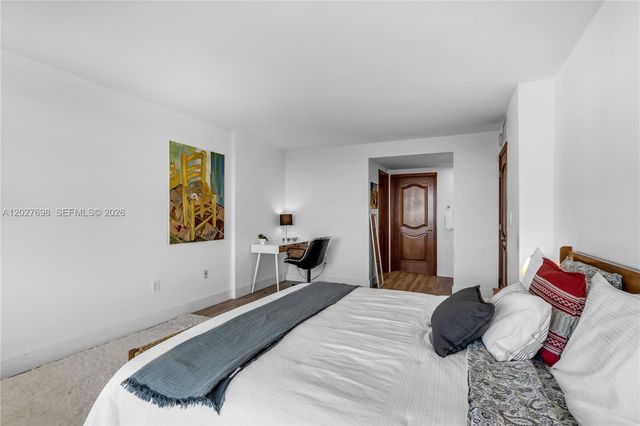 199 Ocean Lane Dr 1210, Key Biscayne, FL 33149