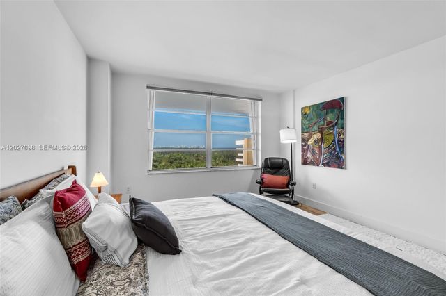 199 Ocean Lane Dr 1210, Key Biscayne, FL 33149